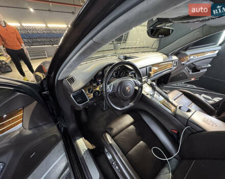Порше Панамера 2011 в Одессе на Automoto.ua Черный Порше Панамера, объемом двигателя 4.81 л и пробегом 115 тыс. км за 27999 $, фото 7 на Automoto.ua