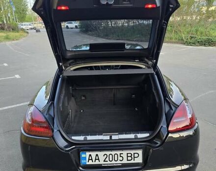 Черный Порше Панамера, объемом двигателя 4.81 л и пробегом 82 тыс. км за 22900 $, фото 44 на Automoto.ua