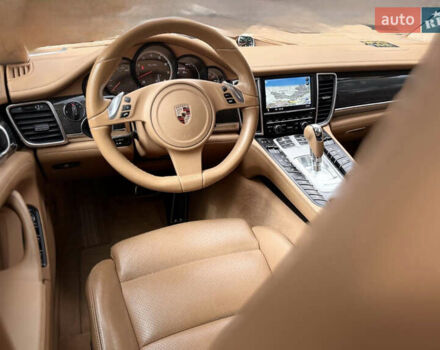 Черный Порше Панамера, объемом двигателя 4.81 л и пробегом 108 тыс. км за 41900 $, фото 12 на Automoto.ua