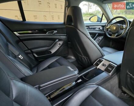 Черный Порше Панамера, объемом двигателя 4.81 л и пробегом 82 тыс. км за 22900 $, фото 14 на Automoto.ua