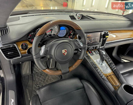 Чорний Порше Panamera, об'ємом двигуна 4.81 л та пробігом 151 тис. км за 23000 $, фото 43 на Automoto.ua