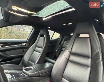 Черный Порше Панамера, объемом двигателя 4.81 л и пробегом 143 тыс. км за 38586 $, фото 2 на Automoto.ua