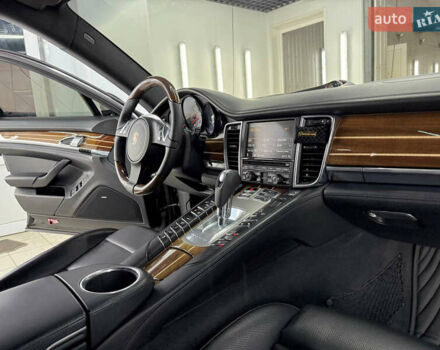 Чорний Порше Panamera, об'ємом двигуна 4.81 л та пробігом 151 тис. км за 23000 $, фото 24 на Automoto.ua