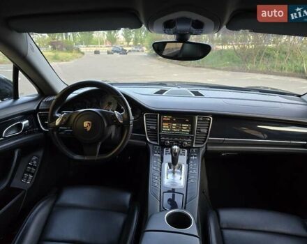 Черный Порше Панамера, объемом двигателя 4.81 л и пробегом 82 тыс. км за 22900 $, фото 15 на Automoto.ua