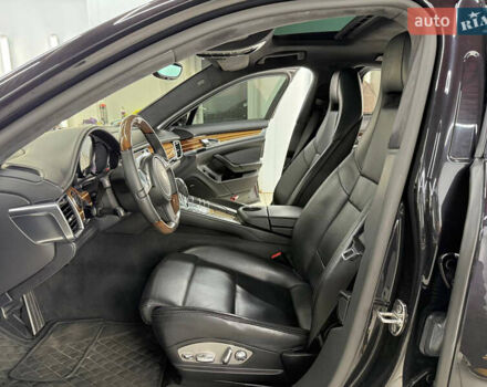 Чорний Порше Panamera, об'ємом двигуна 4.81 л та пробігом 151 тис. км за 23000 $, фото 40 на Automoto.ua