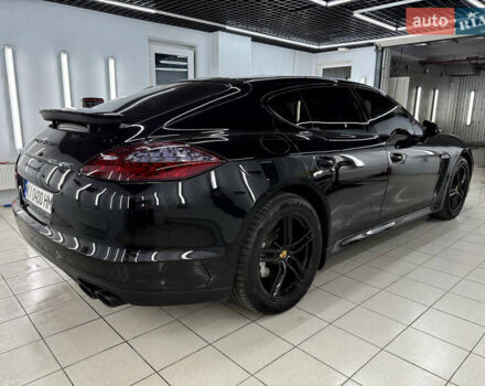 Чорний Порше Panamera, об'ємом двигуна 4.81 л та пробігом 151 тис. км за 23000 $, фото 46 на Automoto.ua