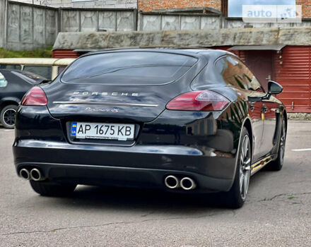 Чорний Порше Panamera, об'ємом двигуна 4.8 л та пробігом 161 тис. км за 22000 $, фото 10 на Automoto.ua