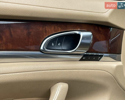 Черный Порше Панамера, объемом двигателя 3 л и пробегом 130 тыс. км за 23490 $, фото 27 на Automoto.ua