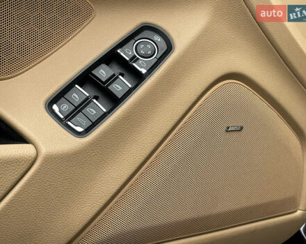 Черный Порше Панамера, объемом двигателя 3 л и пробегом 130 тыс. км за 23490 $, фото 26 на Automoto.ua