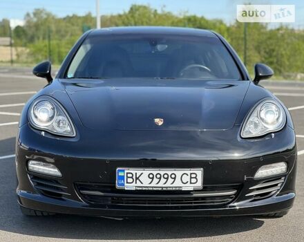 Чорний Порше Panamera, об'ємом двигуна 3 л та пробігом 90 тис. км за 39900 $, фото 4 на Automoto.ua