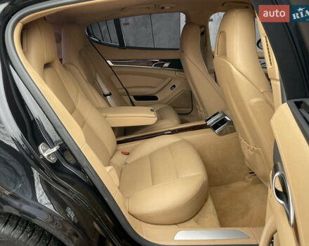 Черный Порше Панамера, объемом двигателя 3 л и пробегом 130 тыс. км за 23490 $, фото 16 на Automoto.ua