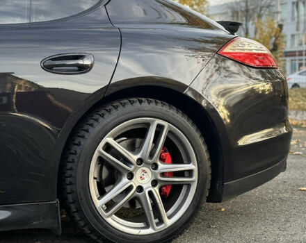 Черный Порше Панамера, объемом двигателя 2.97 л и пробегом 140 тыс. км за 21900 $, фото 9 на Automoto.ua