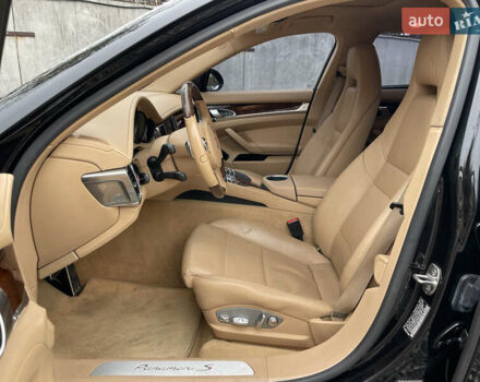 Черный Порше Панамера, объемом двигателя 3 л и пробегом 130 тыс. км за 23490 $, фото 14 на Automoto.ua