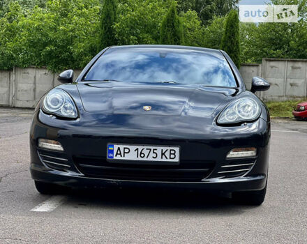 Чорний Порше Panamera, об'ємом двигуна 4.8 л та пробігом 160 тис. км за 23999 $, фото 2 на Automoto.ua