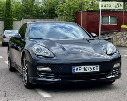 Чорний Порше Panamera, об'ємом двигуна 4.8 л та пробігом 161 тис. км за 22000 $, фото 3 на Automoto.ua