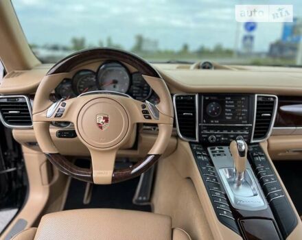 Чорний Порше Panamera, об'ємом двигуна 4.8 л та пробігом 77 тис. км за 36999 $, фото 46 на Automoto.ua