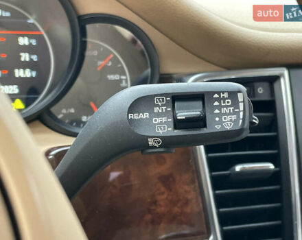 Черный Порше Панамера, объемом двигателя 3 л и пробегом 130 тыс. км за 23490 $, фото 23 на Automoto.ua