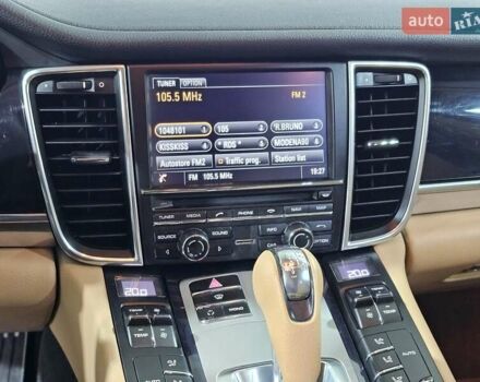 Черный Порше Панамера, объемом двигателя 3.61 л и пробегом 162 тыс. км за 26999 $, фото 30 на Automoto.ua