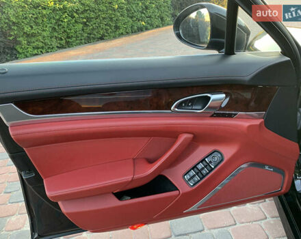 Чорний Порше Panamera, об'ємом двигуна 4.81 л та пробігом 161 тис. км за 39900 $, фото 21 на Automoto.ua