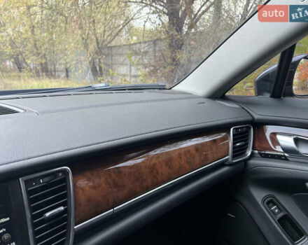 Чорний Порше Panamera, об'ємом двигуна 3.61 л та пробігом 139 тис. км за 39000 $, фото 23 на Automoto.ua