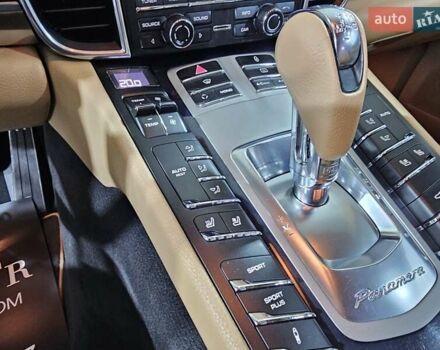 Черный Порше Панамера, объемом двигателя 3.61 л и пробегом 162 тыс. км за 26999 $, фото 31 на Automoto.ua