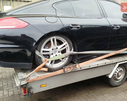 Чорний Порше Panamera, об'ємом двигуна 3.61 л та пробігом 139 тис. км за 39000 $, фото 32 на Automoto.ua