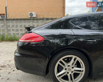 Чорний Порше Panamera, об'ємом двигуна 3.61 л та пробігом 139 тис. км за 39000 $, фото 13 на Automoto.ua