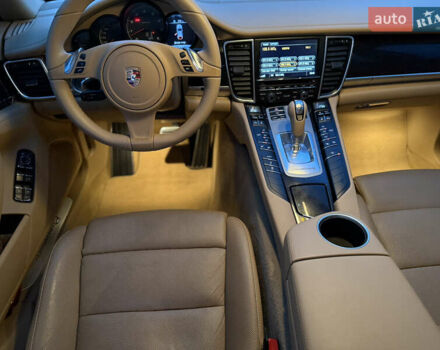 Чорний Порше Panamera, об'ємом двигуна 3.6 л та пробігом 186 тис. км за 25999 $, фото 44 на Automoto.ua