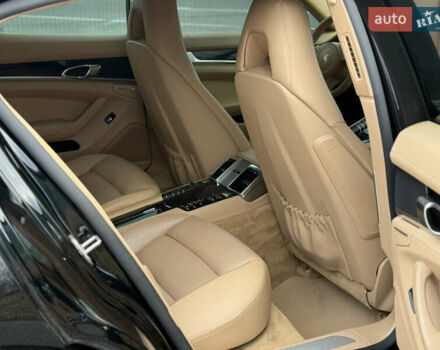 Черный Порше Панамера, объемом двигателя 3.6 л и пробегом 186 тыс. км за 31999 $, фото 24 на Automoto.ua