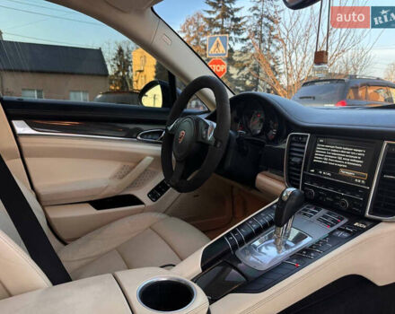 Чорний Порше Panamera, об'ємом двигуна 3 л та пробігом 147 тис. км за 27000 $, фото 4 на Automoto.ua