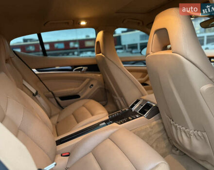 Черный Порше Панамера, объемом двигателя 3.6 л и пробегом 186 тыс. км за 31999 $, фото 55 на Automoto.ua