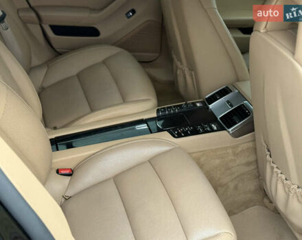 Чорний Порше Panamera, об'ємом двигуна 3.6 л та пробігом 186 тис. км за 25999 $, фото 12 на Automoto.ua