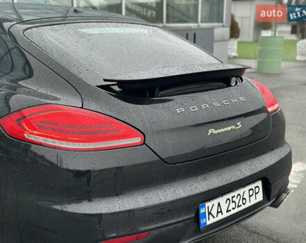 Чорний Порше Panamera, об'ємом двигуна 3 л та пробігом 181 тис. км за 39890 $, фото 18 на Automoto.ua