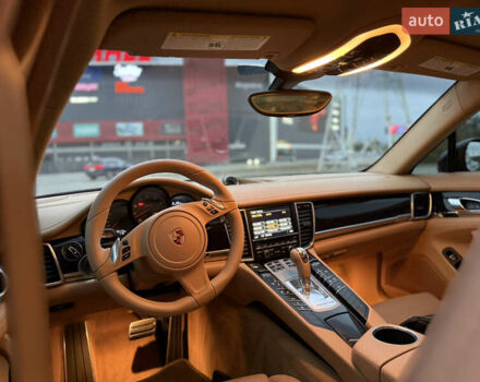 Чорний Порше Panamera, об'ємом двигуна 3.6 л та пробігом 186 тис. км за 25999 $, фото 75 на Automoto.ua