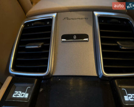 Черный Порше Панамера, объемом двигателя 3.6 л и пробегом 186 тыс. км за 31999 $, фото 35 на Automoto.ua