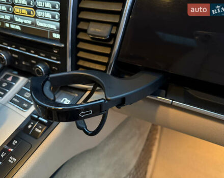 Черный Порше Панамера, объемом двигателя 3.6 л и пробегом 186 тыс. км за 31999 $, фото 34 на Automoto.ua