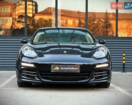Чорний Порше Panamera, об'ємом двигуна 3 л та пробігом 101 тис. км за 28500 $, фото 1 на Automoto.ua