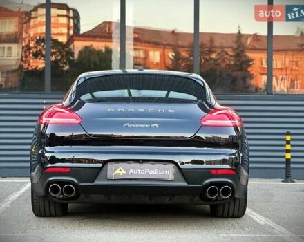 Чорний Порше Panamera, об'ємом двигуна 3 л та пробігом 101 тис. км за 28500 $, фото 11 на Automoto.ua
