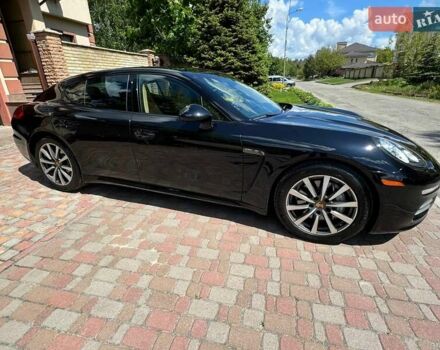 Чорний Порше Panamera, об'ємом двигуна 3 л та пробігом 100 тис. км за 27000 $, фото 1 на Automoto.ua