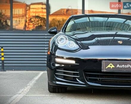 Черный Порше Панамера, объемом двигателя 3 л и пробегом 101 тыс. км за 25000 $, фото 3 на Automoto.ua