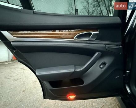 Чорний Порше Panamera, об'ємом двигуна 4.81 л та пробігом 133 тис. км за 29990 $, фото 88 на Automoto.ua