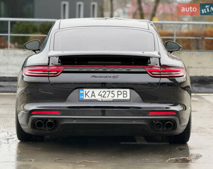 Черный Порше Панамера, объемом двигателя 2.89 л и пробегом 133 тыс. км за 51900 $, фото 4 на Automoto.ua