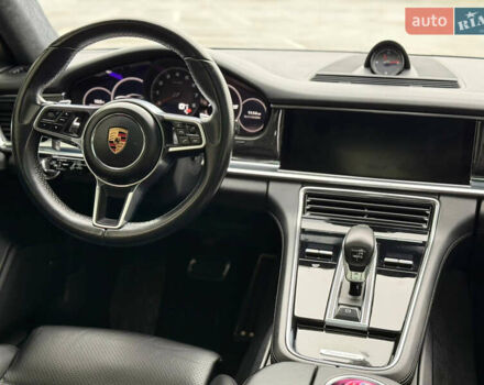 Черный Порше Панамера, объемом двигателя 2.89 л и пробегом 133 тыс. км за 51900 $, фото 14 на Automoto.ua