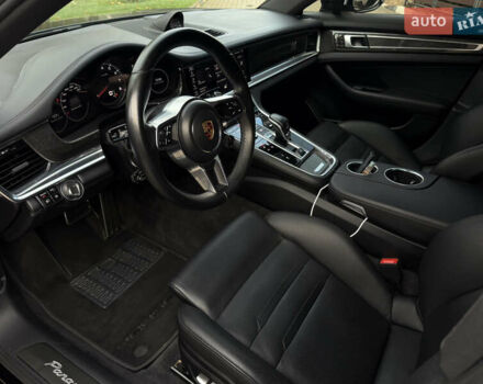 Порше Panamera 2017 у Києві на Automoto.ua Чорний Порше Panamera, об'ємом двигуна 2.89 л та пробігом 105 тис. км за 60000 $, фото 11 на Automoto.ua