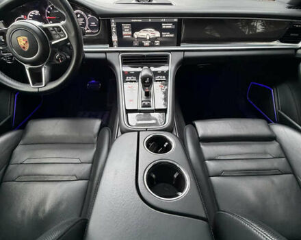 Чорний Порше Panamera, об'ємом двигуна 2.89 л та пробігом 114 тис. км за 63500 $, фото 11 на Automoto.ua