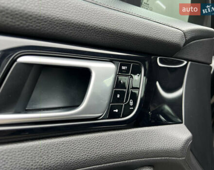 Чорний Порше Panamera, об'ємом двигуна 3 л та пробігом 108 тис. км за 55000 $, фото 29 на Automoto.ua