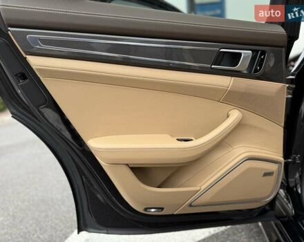 Чорний Порше Panamera, об'ємом двигуна 2.89 л та пробігом 85 тис. км за 77999 $, фото 60 на Automoto.ua