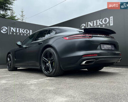 Чорний Порше Panamera, об'ємом двигуна 3 л та пробігом 108 тис. км за 55000 $, фото 5 на Automoto.ua