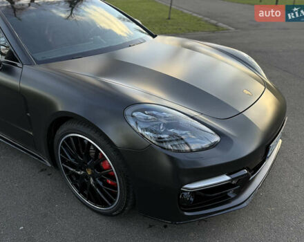 Черный Порше Панамера, объемом двигателя 4 л и пробегом 87 тыс. км за 70000 $, фото 5 на Automoto.ua