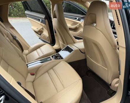 Чорний Порше Panamera, об'ємом двигуна 2.89 л та пробігом 85 тис. км за 77999 $, фото 56 на Automoto.ua